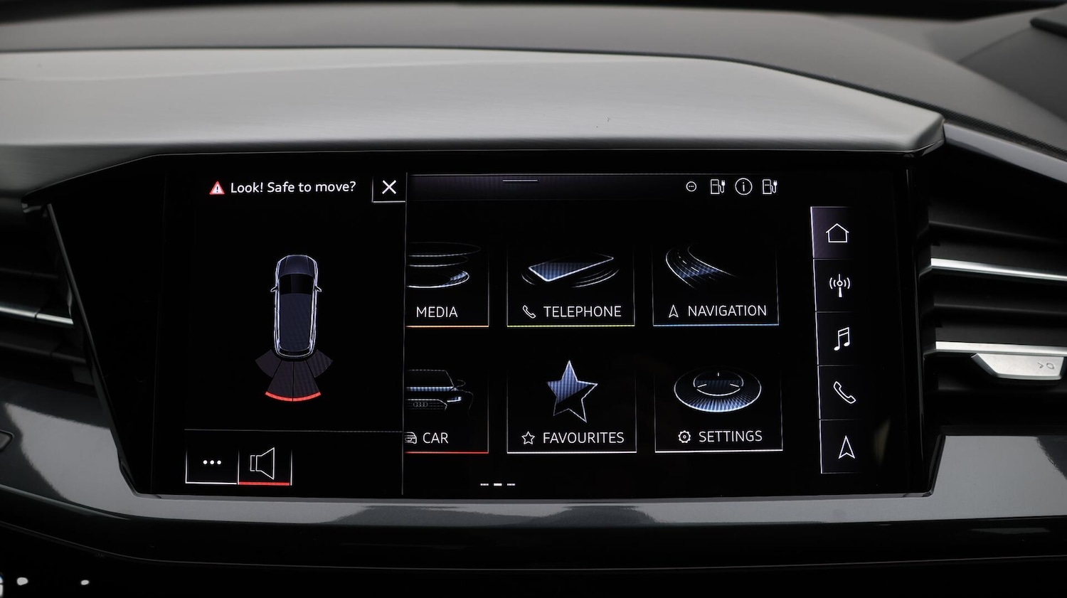 Used Audi Q4 e-tron 2023 for sale - 76433339: Photo 28