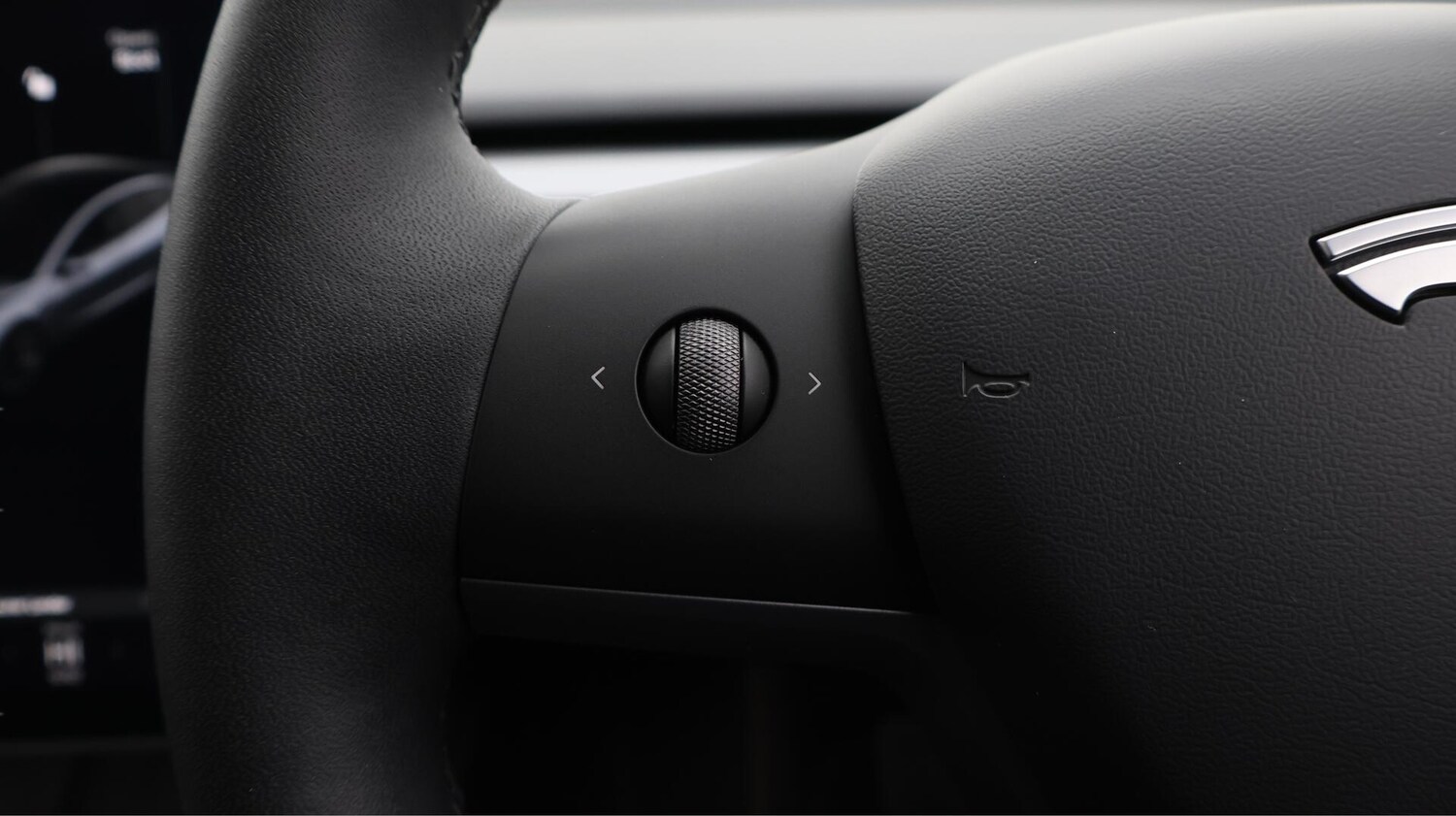 Used Tesla Model 3 2021 for sale - 76657063: Photo 26