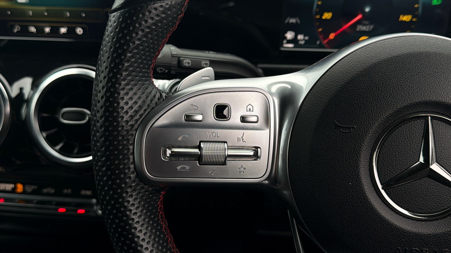 Used Mercedes-Benz GLB 2022 for sale - 77963038: Photo 22