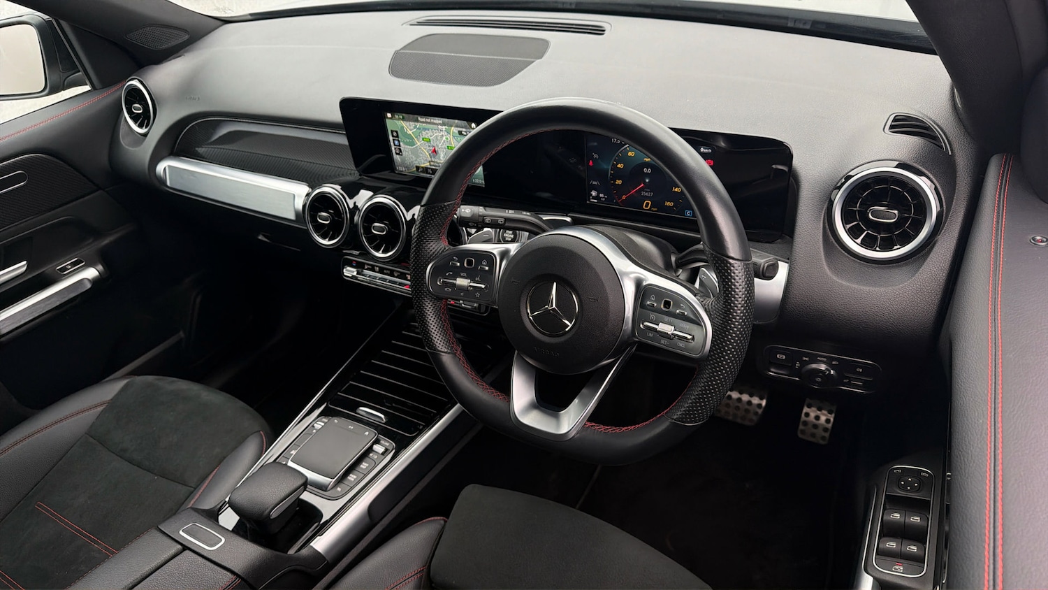 Used Mercedes-Benz GLB 2022 for sale - 77963038: Photo 9