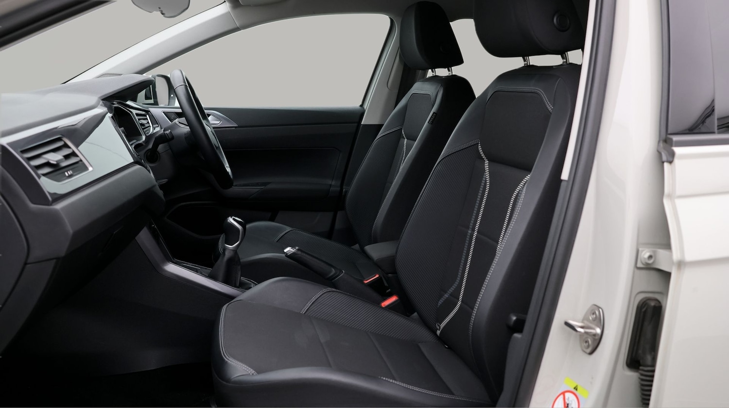 Used Volkswagen Taigo 2023 for sale - 77677328: Photo 14