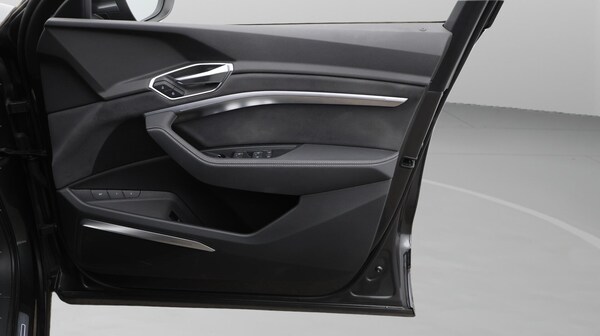 Used Audi e-tron 2022 for sale - 75678330: Photo 16