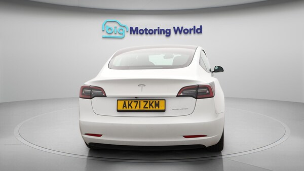 Used Tesla Model 3 2021 for sale - 76295482: Photo 7