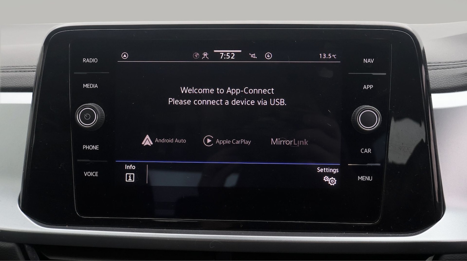 Used Volkswagen T-Roc 2022 for sale - 77619278: Photo 26