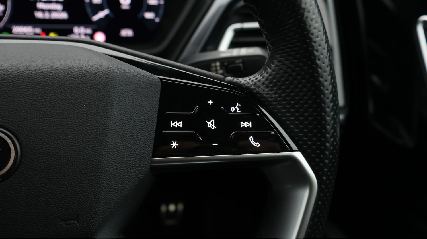 Used Audi Q4 e-tron 2022 for sale - 78083889: Photo 25