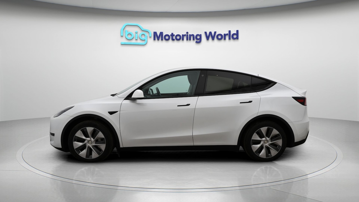 Used Tesla Model Y 2024 for sale - 77888301: Photo 4