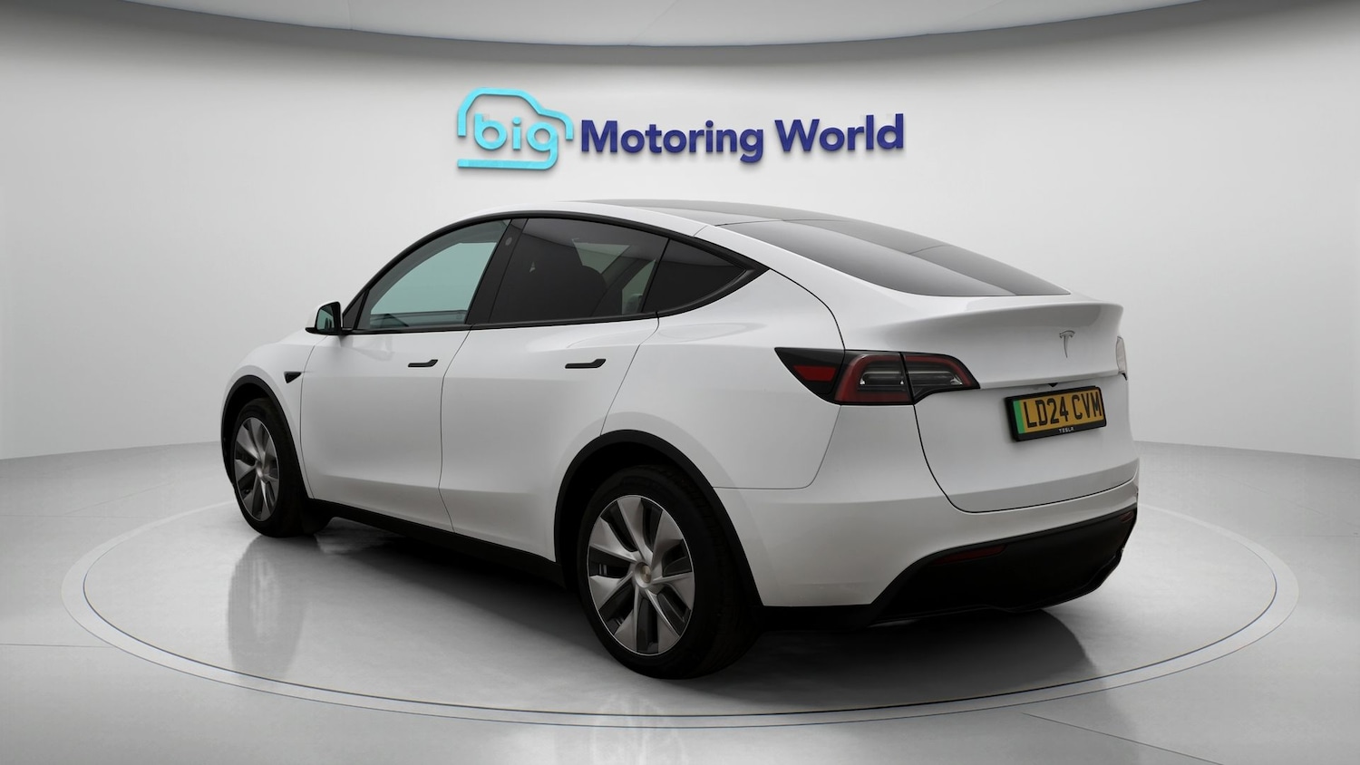 Used Tesla Model Y 2024 for sale - 77888301: Photo 5