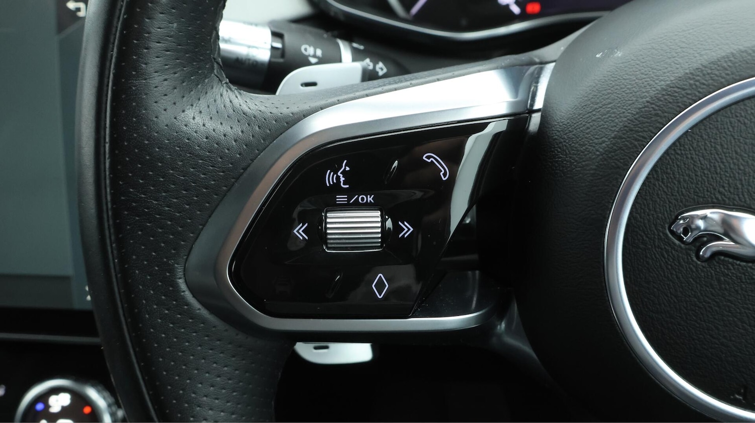 Used Jaguar F-Pace 2021 for sale - 76433064: Photo 23