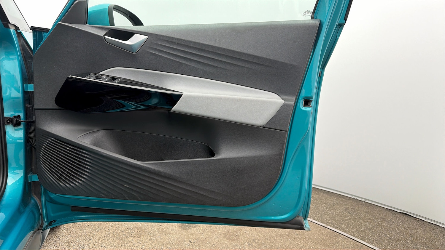 Used Volkswagen ID.3 2023 for sale - 77931888: Photo 14