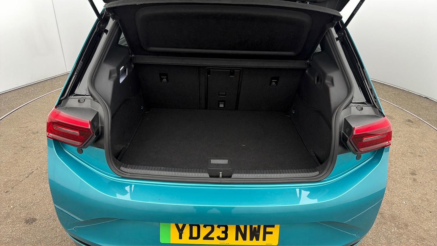 Used Volkswagen ID.3 2023 for sale - 77931888: Photo 16