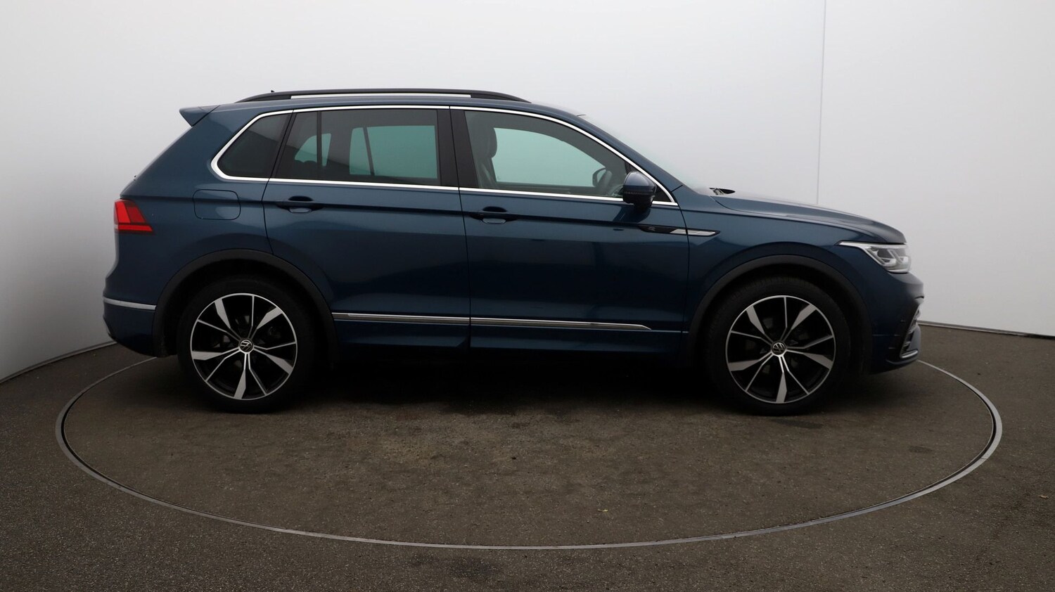 Used Volkswagen Tiguan for sale - 76810650: Photo 42