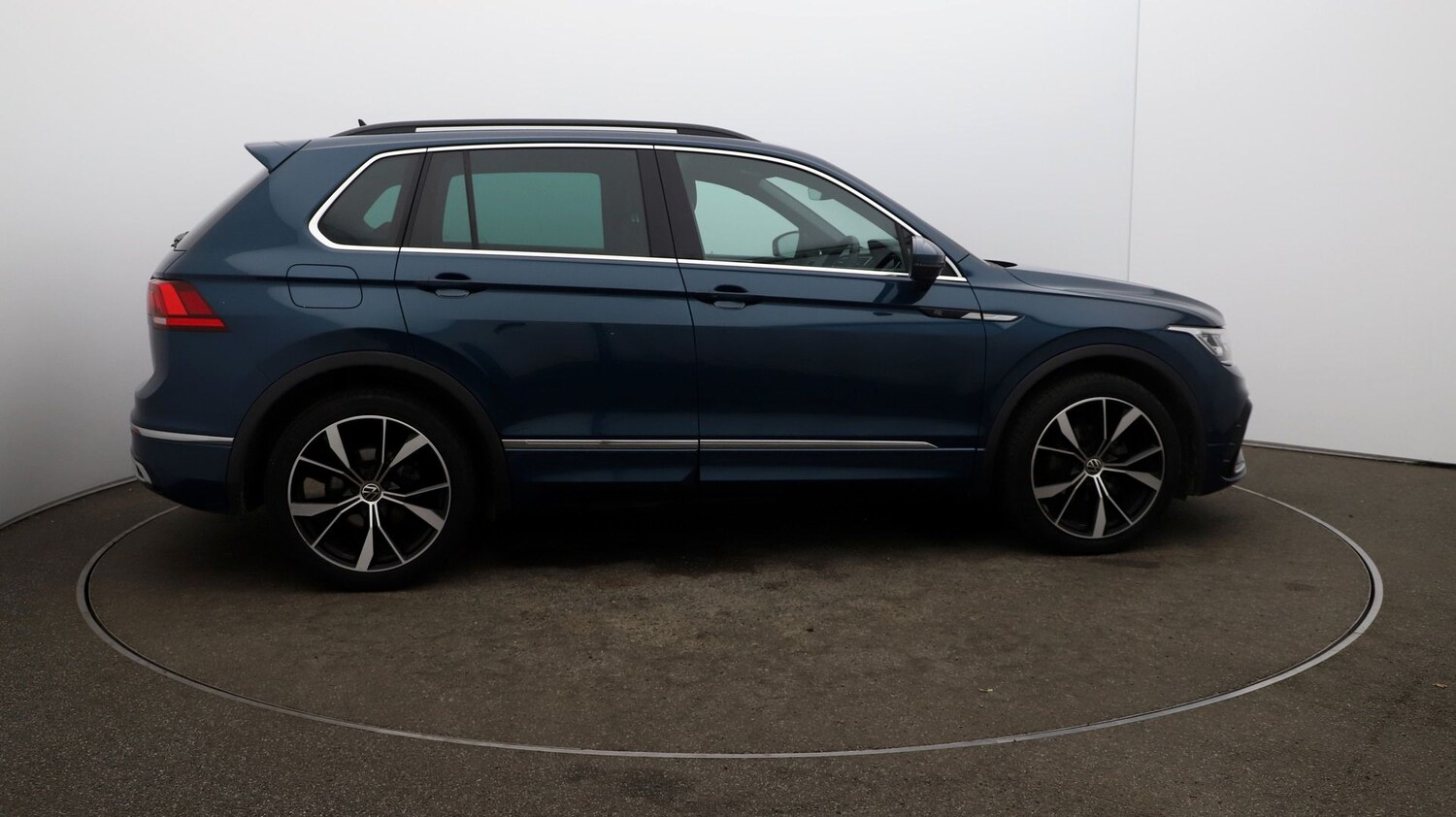 Used Volkswagen Tiguan for sale - 76810650: Photo 43