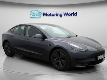 Tesla - Model 3