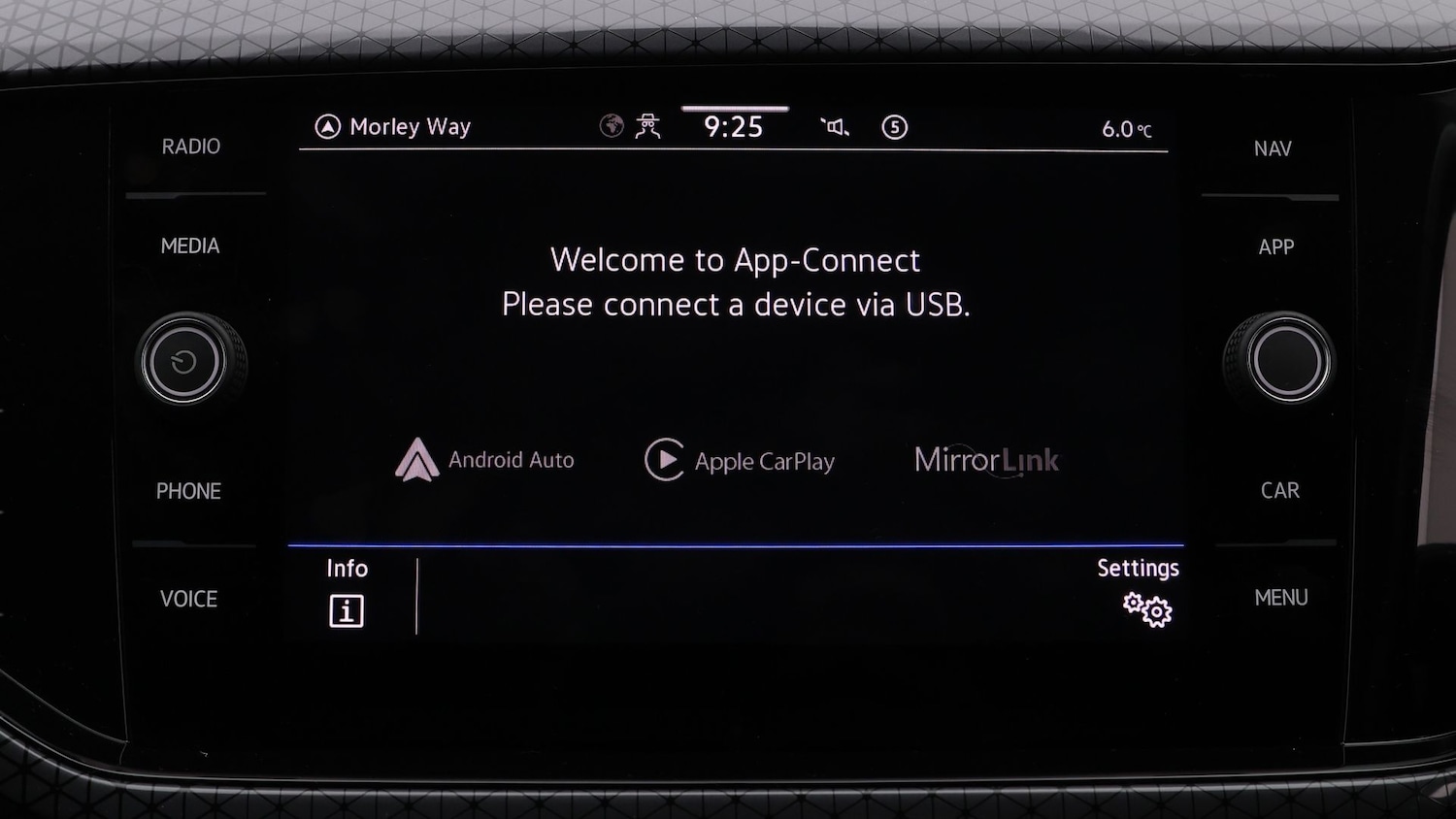 Used Volkswagen T-Cross 2023 for sale - 77570490: Photo 24