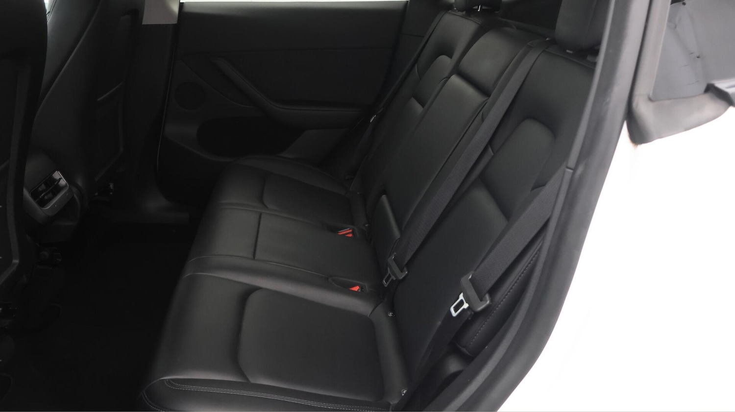 Used Tesla Model Y 2022 for sale - 76689305: Photo 17