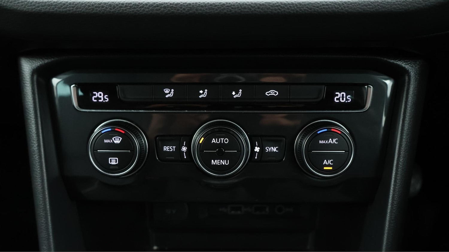 Used Volkswagen Tiguan 2020 for sale - 76440401: Photo 13