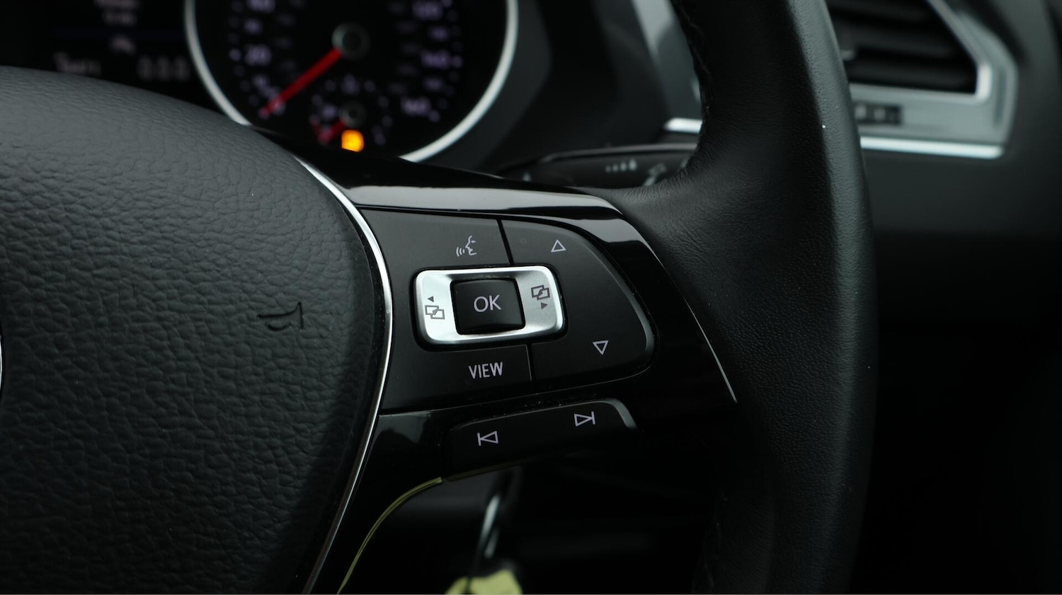 Used Volkswagen Tiguan 2020 for sale - 76440401: Photo 25