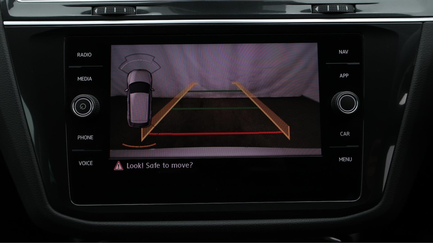 Used Volkswagen Tiguan 2020 for sale - 76440401: Photo 26