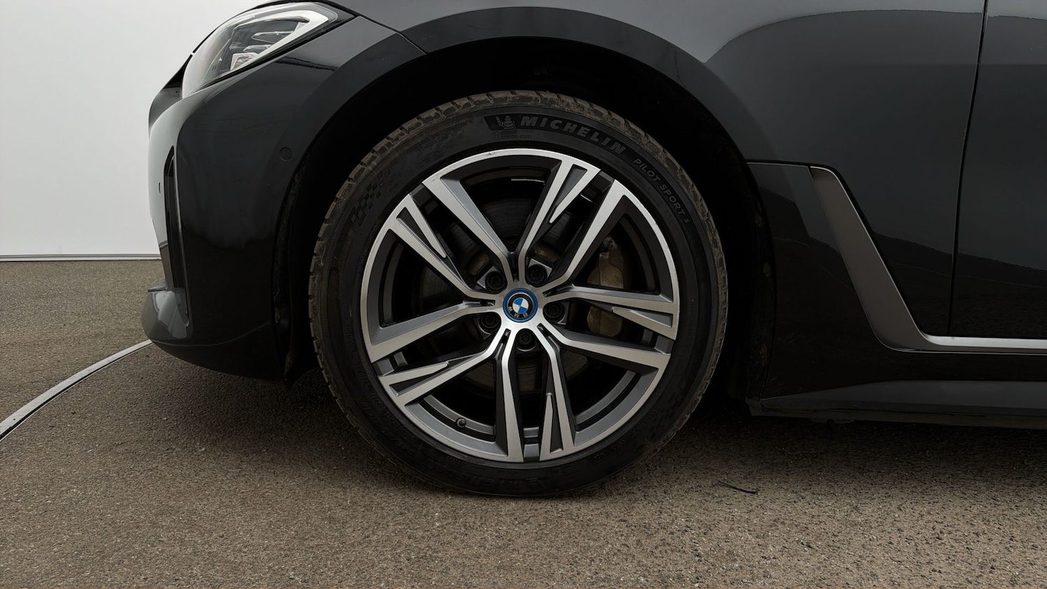 Used BMW i4 2022 for sale - 77961660: Photo 17