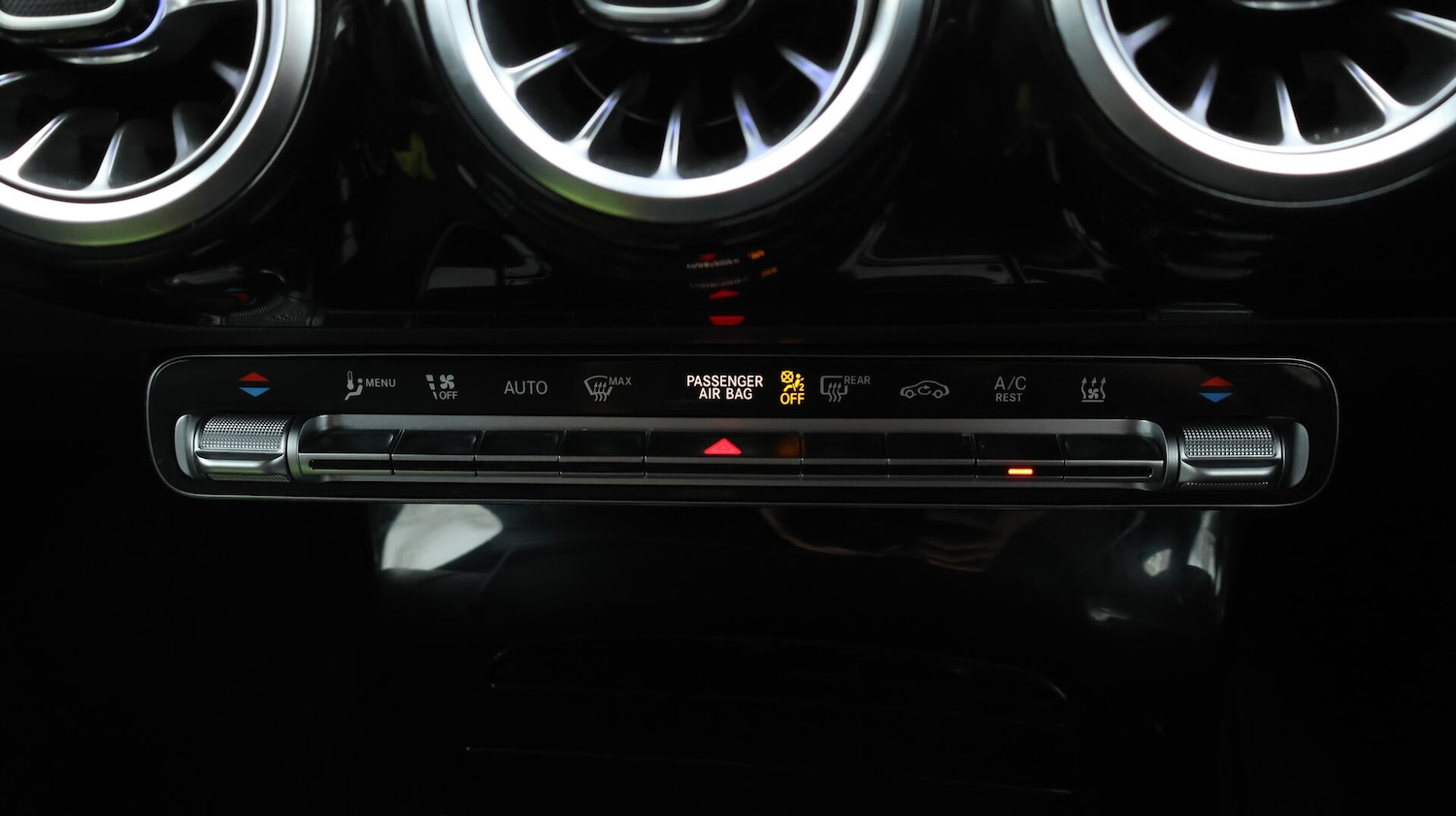 Used Mercedes-Benz CLA 2022 for sale - 76702411: Photo 13