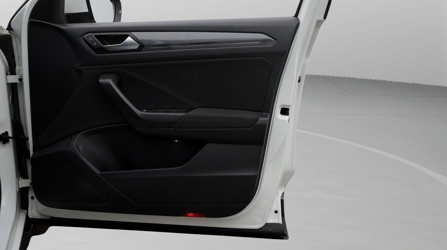 Used Volkswagen T-Roc 2021 for sale - 77900921: Photo 15