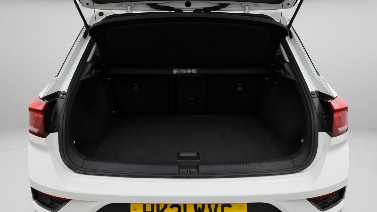 Used Volkswagen T-Roc 2021 for sale - 77900921: Photo 17