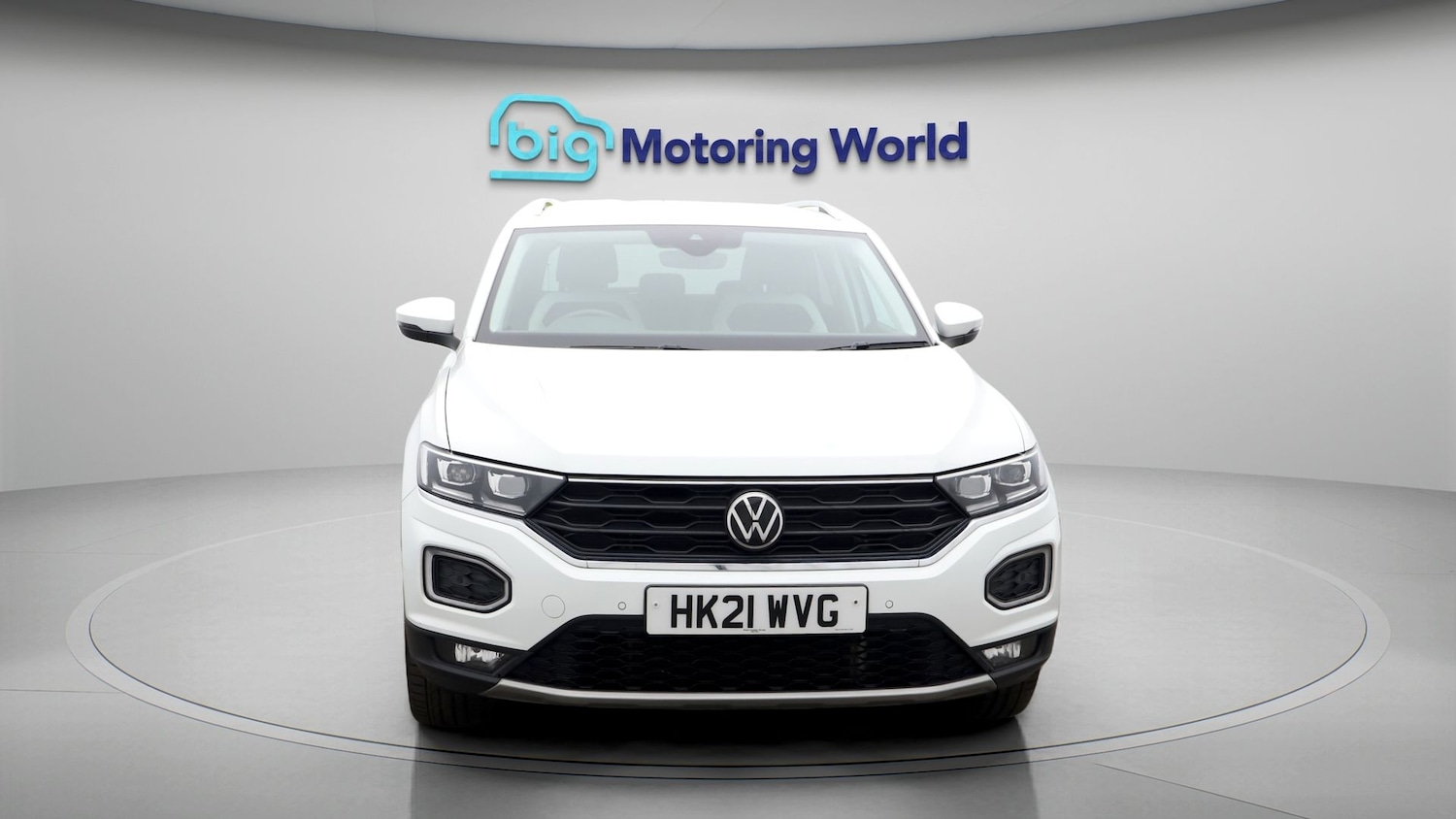 Used Volkswagen T-Roc 2021 for sale - 77900921: Photo 2