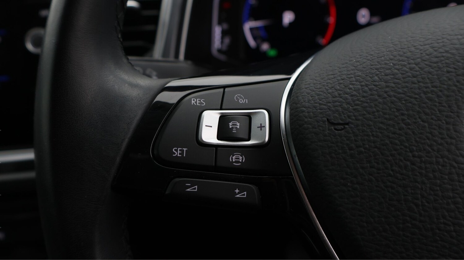 Used Volkswagen T-Roc 2021 for sale - 77900921: Photo 21