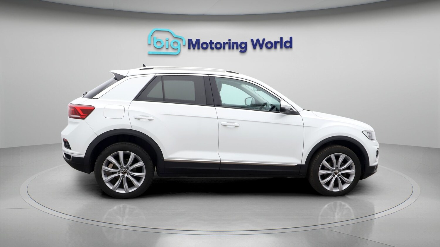 Used Volkswagen T-Roc 2021 for sale - 77900921: Photo 8