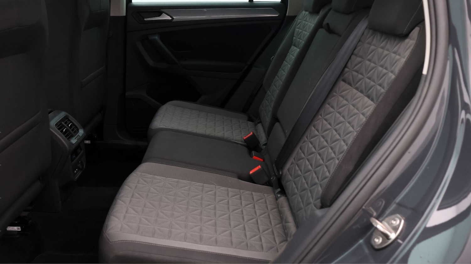 Used Volkswagen Tiguan 2021 for sale - 77298722: Photo 16