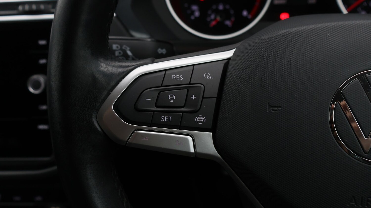 Used Volkswagen Tiguan 2021 for sale - 77298722: Photo 25