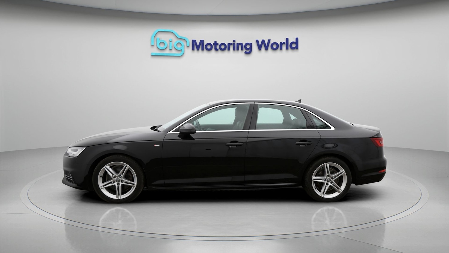 Used Audi A4 2018 for sale - 77325932: Photo 4