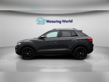 Used Volkswagen T-Roc 2021 for sale - 78367005: Photo