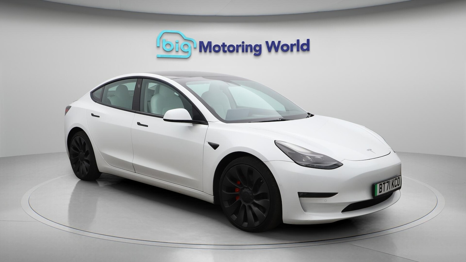 Used Tesla Model 3 2021 for sale - 76667342: Photo 2