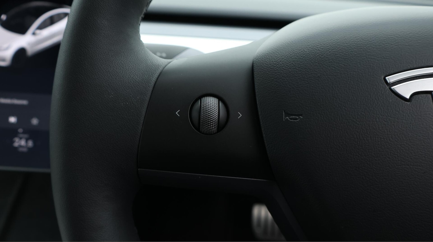 Used Tesla Model 3 2021 for sale - 76667342: Photo 26