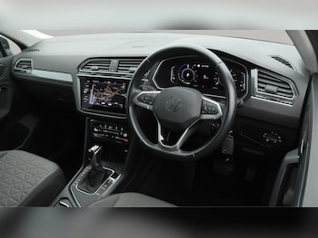 Used Volkswagen Tiguan 2022 for sale - 76167148: Photo 3