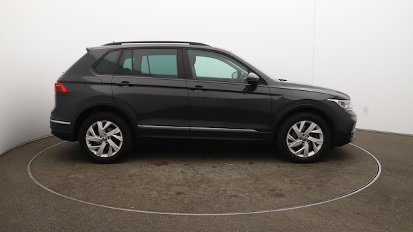 Used Volkswagen Tiguan 2022 for sale - 76167148: Photo 43