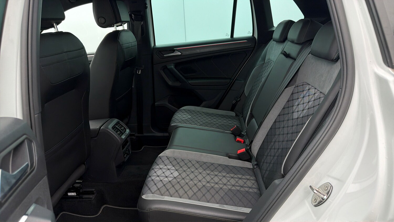 Used Volkswagen Tiguan 2023 for sale - 78180234: Photo 15