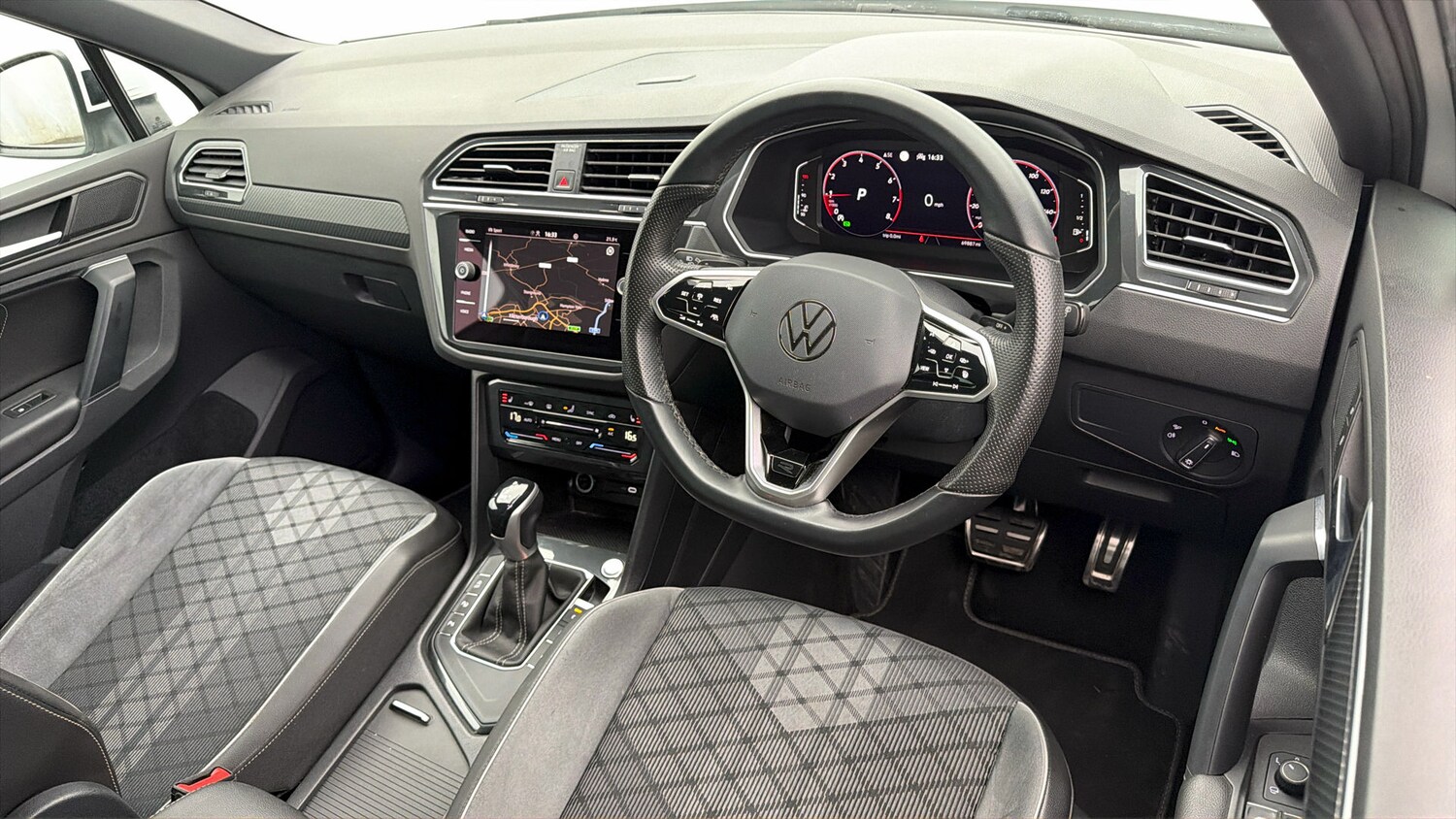 Used Volkswagen Tiguan 2023 for sale - 78180234: Photo 9