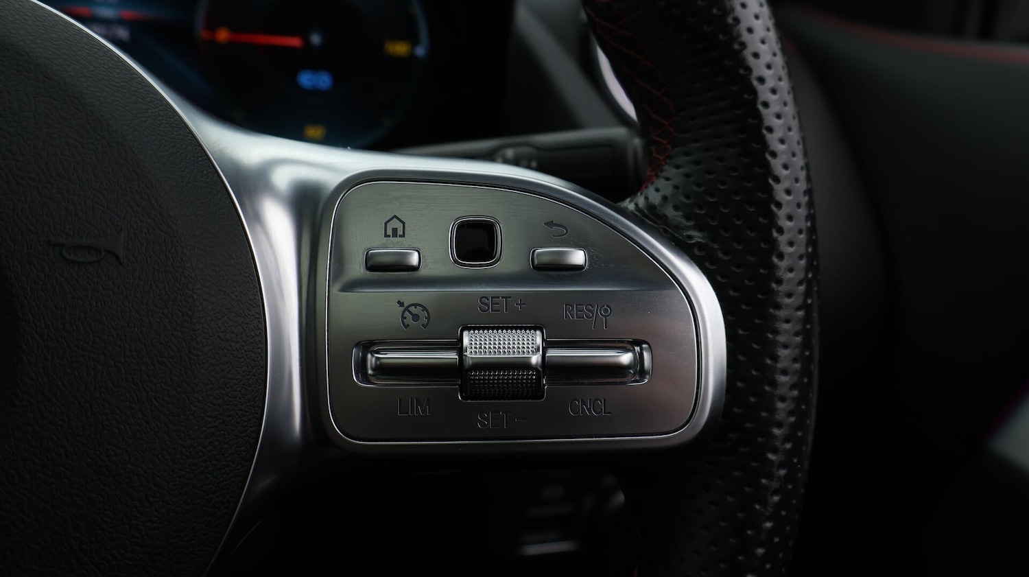 Used Mercedes-Benz EQA 2022 for sale - 76388481: Photo 31