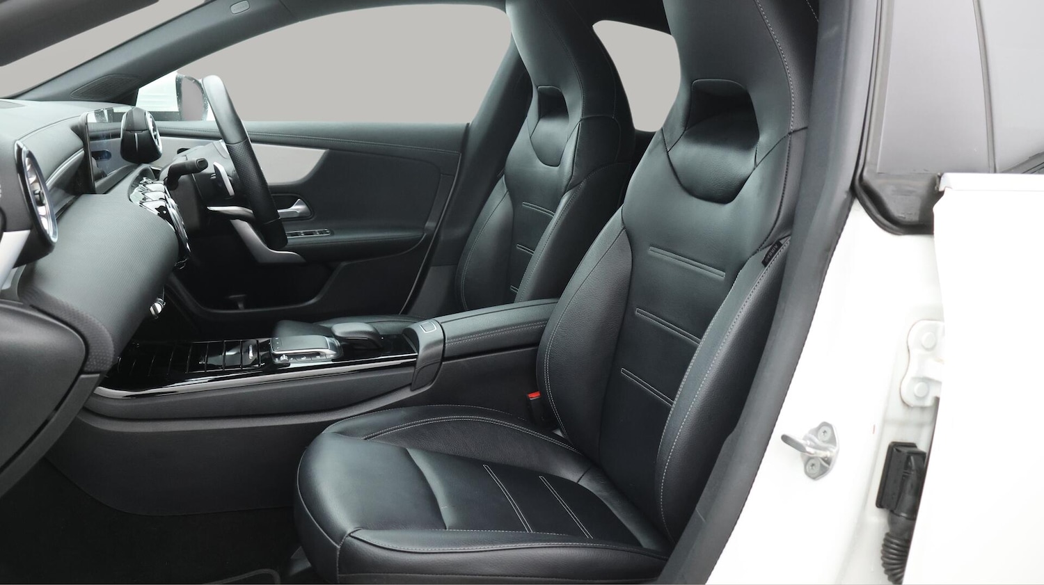 Used Mercedes-Benz CLA 2022 for sale - 76151848: Photo 15