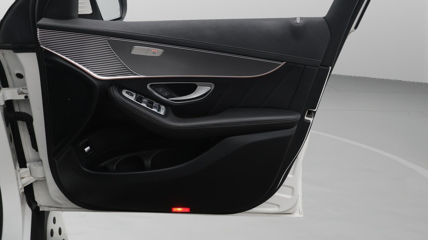 Used Mercedes-Benz EQC for sale - 76759459: Photo 16