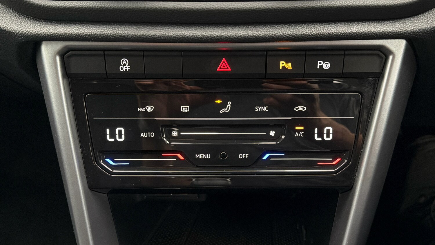 Used Volkswagen T-Roc 2023 for sale - 78159776: Photo 11