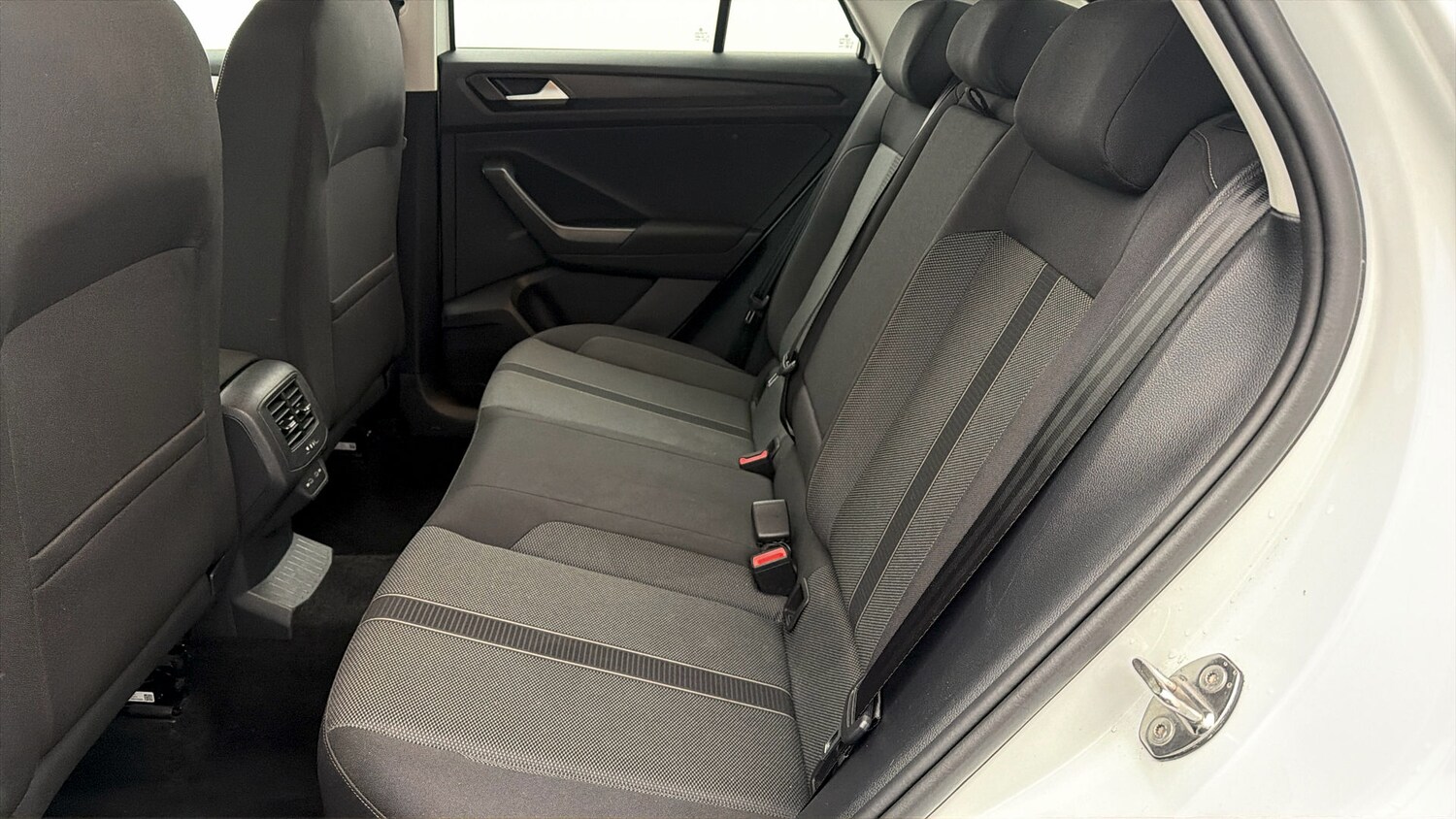 Used Volkswagen T-Roc 2023 for sale - 78159776: Photo 15