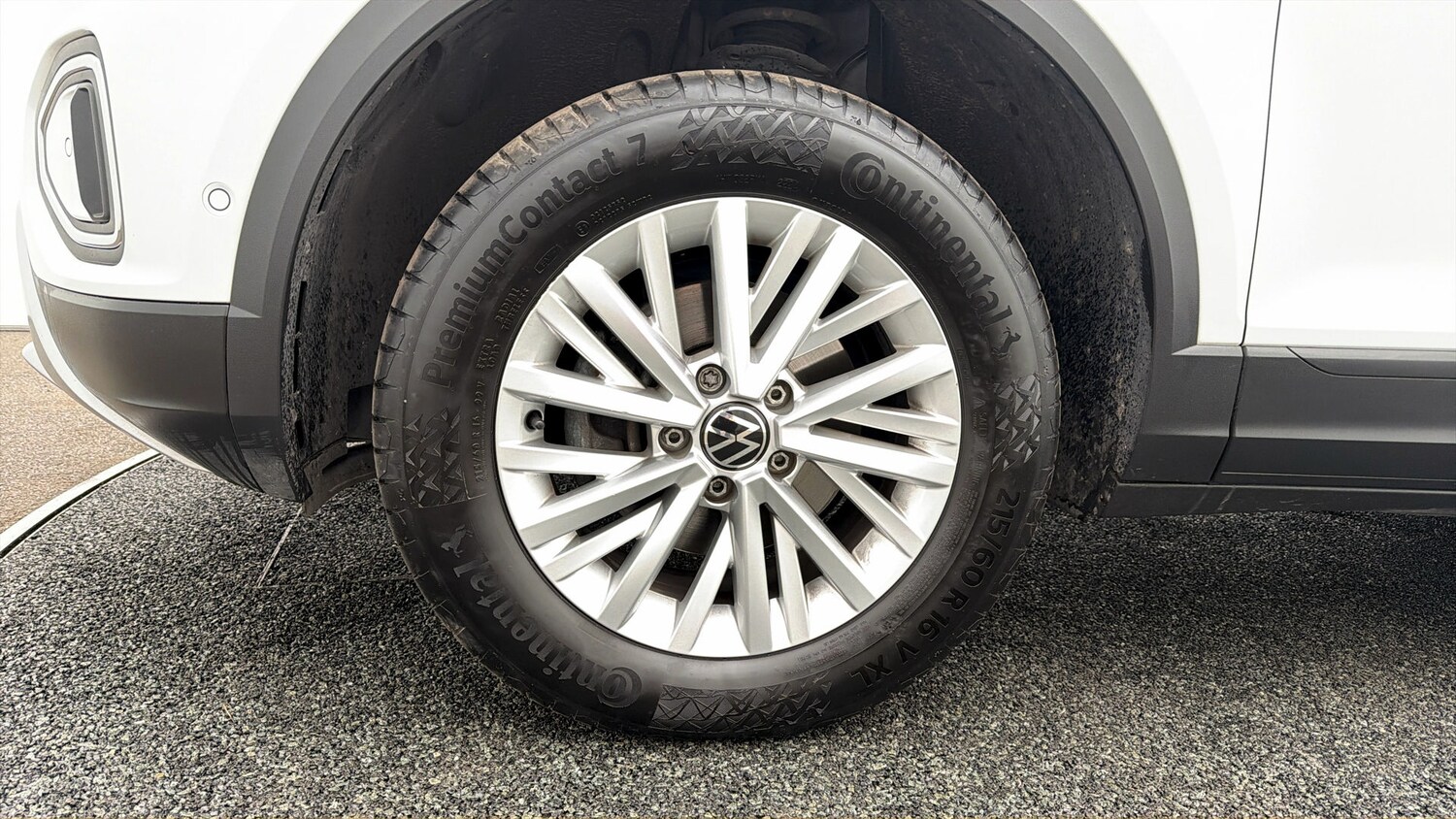 Used Volkswagen T-Roc 2023 for sale - 78159776: Photo 17