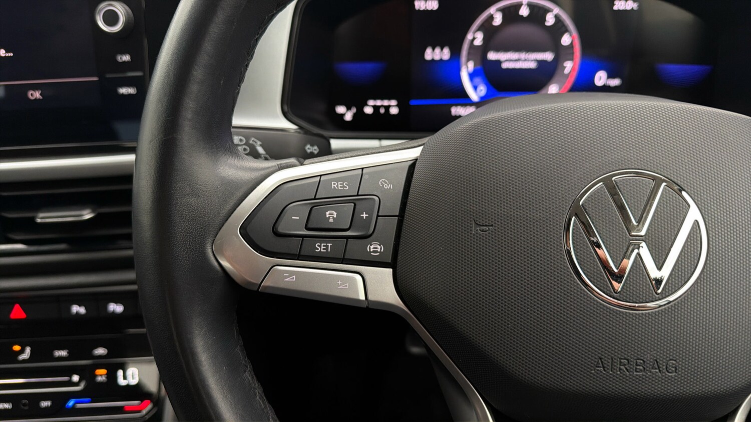 Used Volkswagen T-Roc 2023 for sale - 78159776: Photo 23