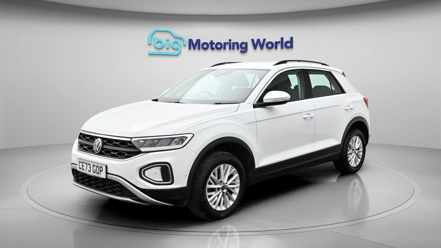 Used Volkswagen T-Roc 2023 for sale - 78159776: Photo 3