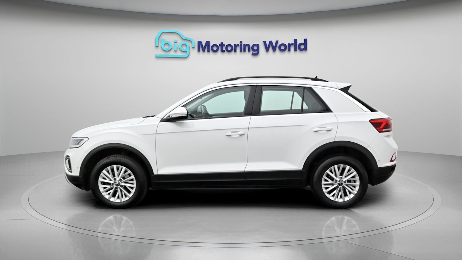 Used Volkswagen T-Roc 2023 for sale - 78159776: Photo 4
