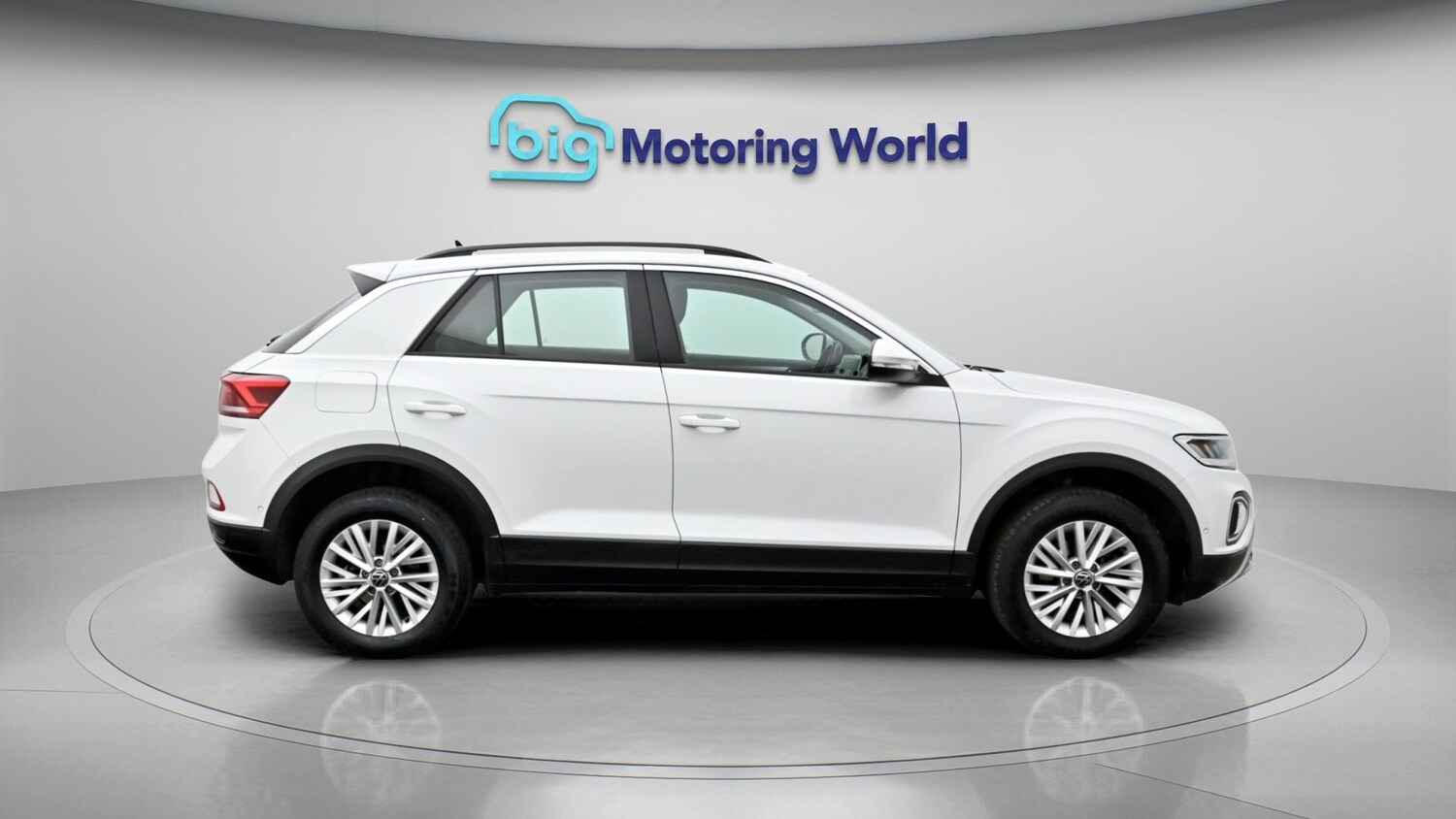 Used Volkswagen T-Roc 2023 for sale - 78159776: Photo 8