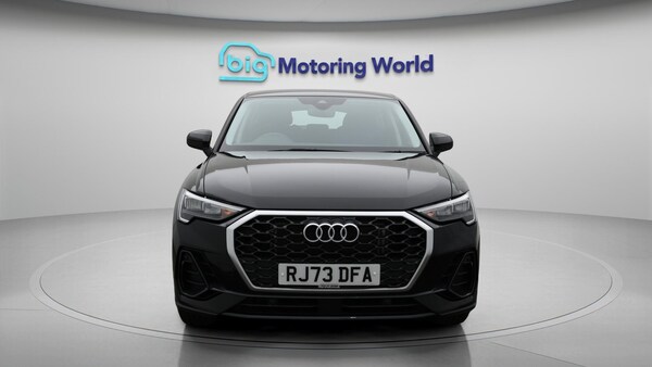 Used Audi Q3 2023 for sale - 76227642: Photo 3